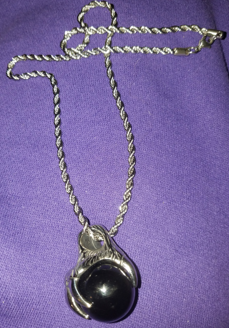 Black stone stainless steel 30" box claw necklace
